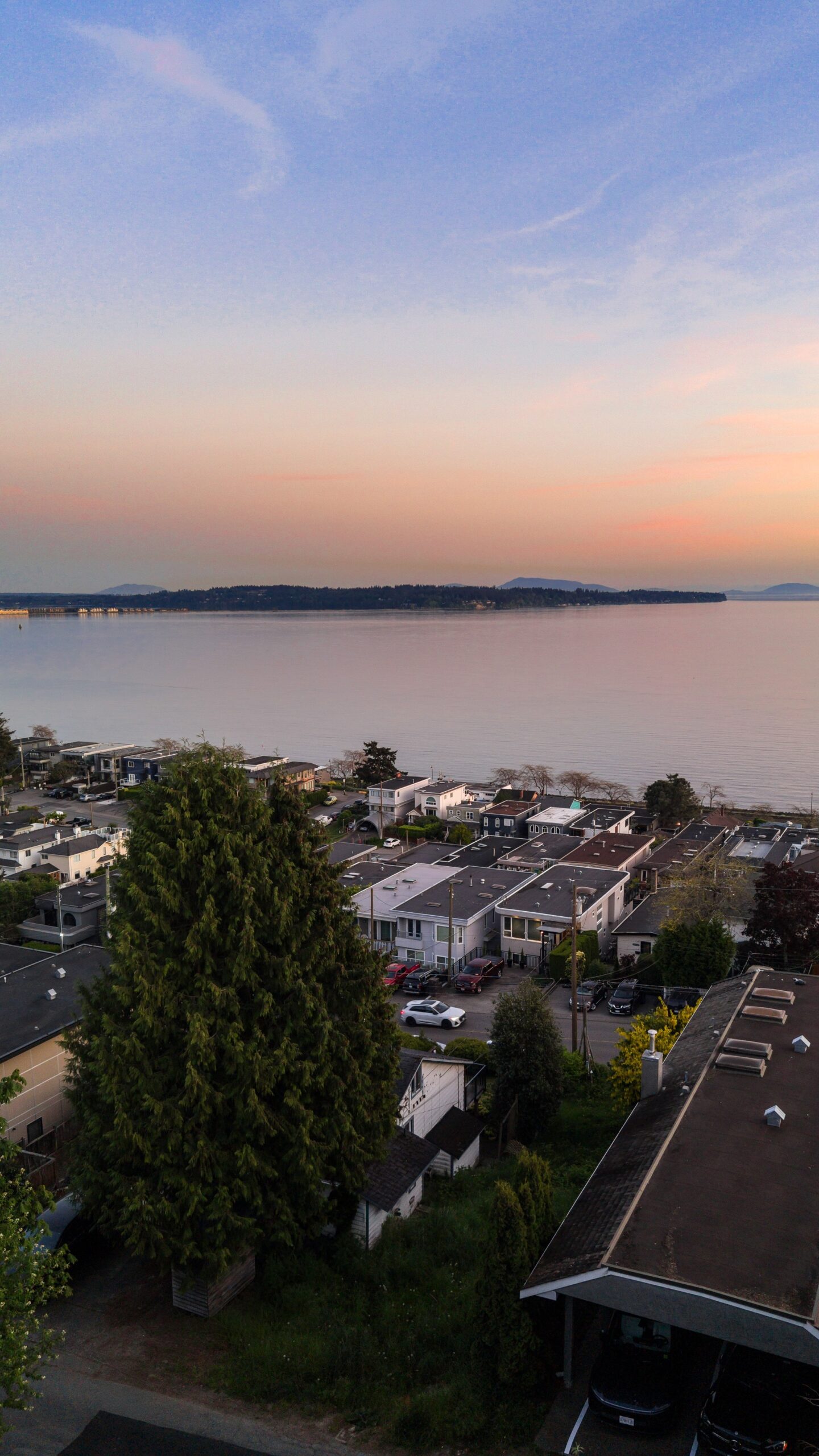 15519 Columbia Avenue, White Rock — main