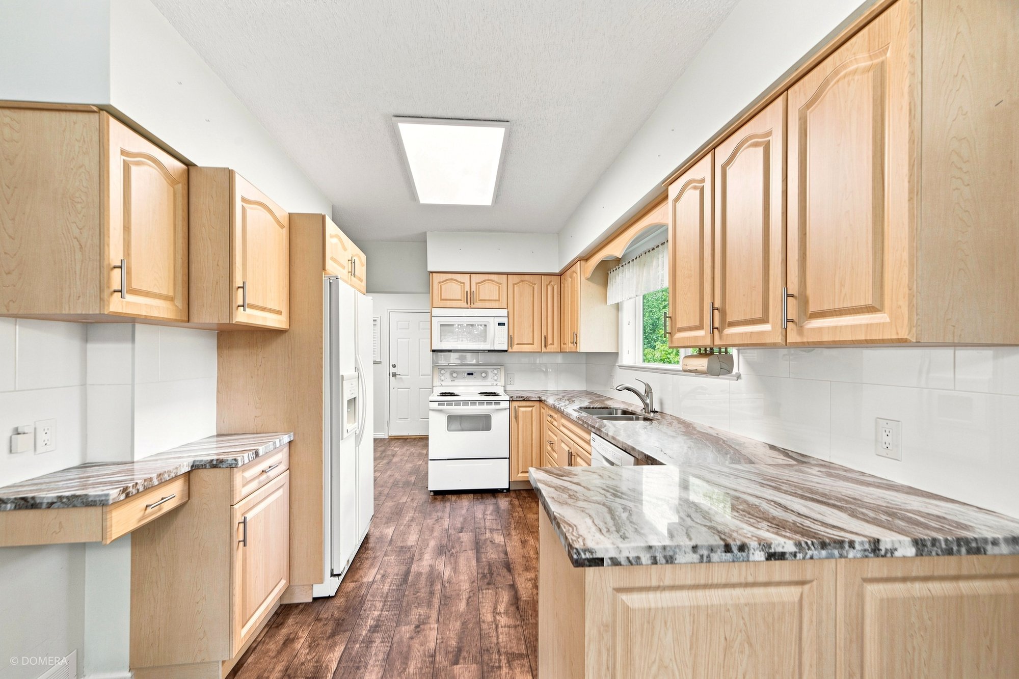 Bright kitchen