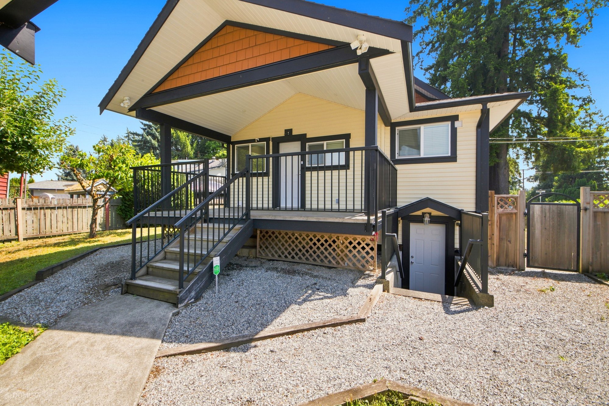 Covered rear deck